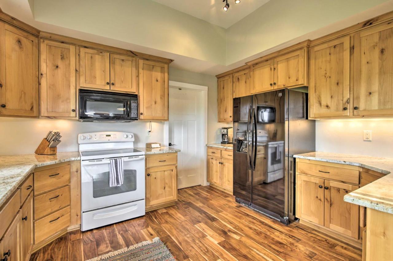 Lovely Canyon View Apartment With Patio And Yard ซิลเวอร์ตัน ภายนอก รูปภาพ